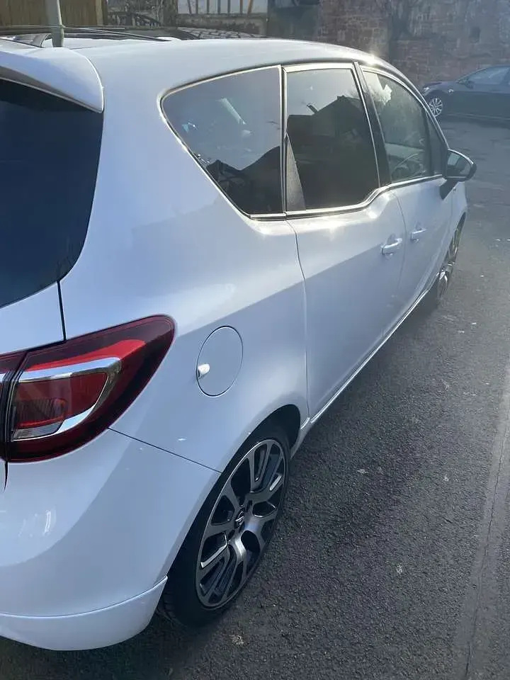 Gebraucht Opel Meriva 136 PS (100 kW) 2014 Weiß Van / Kleinbus