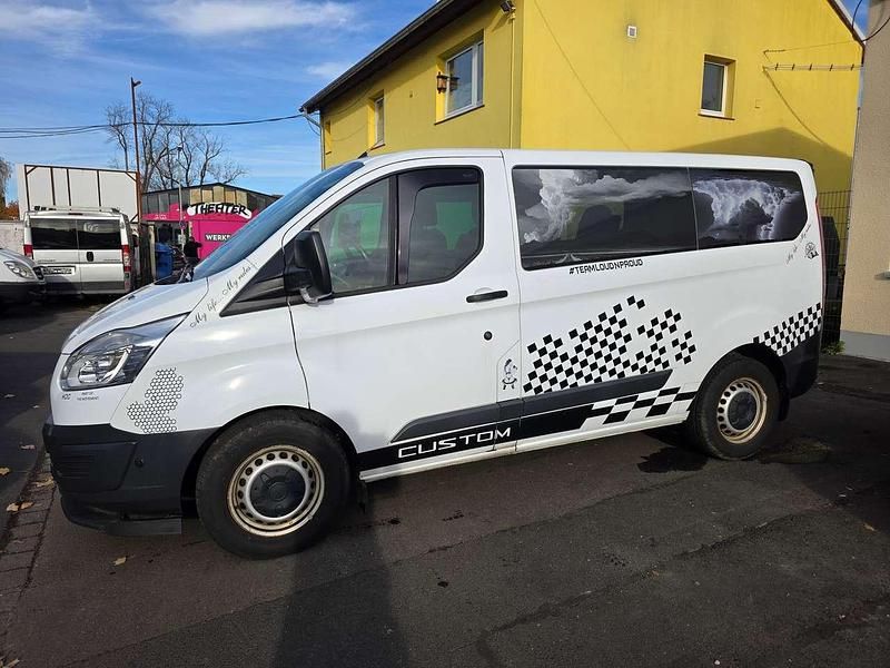 Gebraucht Ford Transit Custom 131 PS (96 kW) 2018 Frostweiß Kombi
