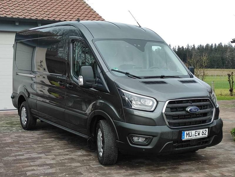Gebraucht Ford Transit 170 PS (125 kW) 2021 Grau Van
