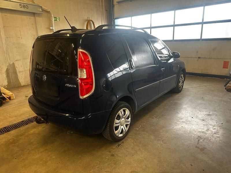 Gebraucht Skoda Roomster 68 PS (50 kW) 2012 Blau Van / Kleinbus