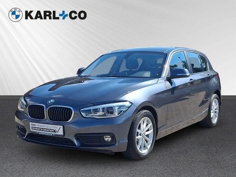 Grau Gebraucht 2019 BMW 118 Advantage Kleinwagen | 15.498 € (Guter Preis) - Bild 1/4