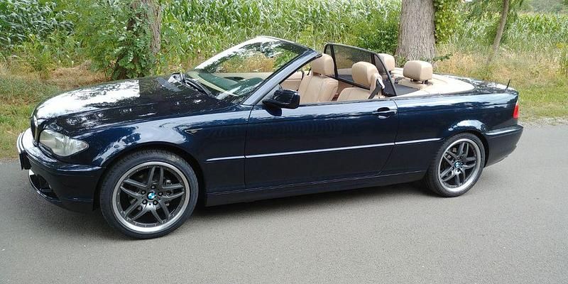 Blau Gebraucht 2006 BMW 318 Cabriolet Sport Line Cabrio | 8.000 € - Bild 1/4