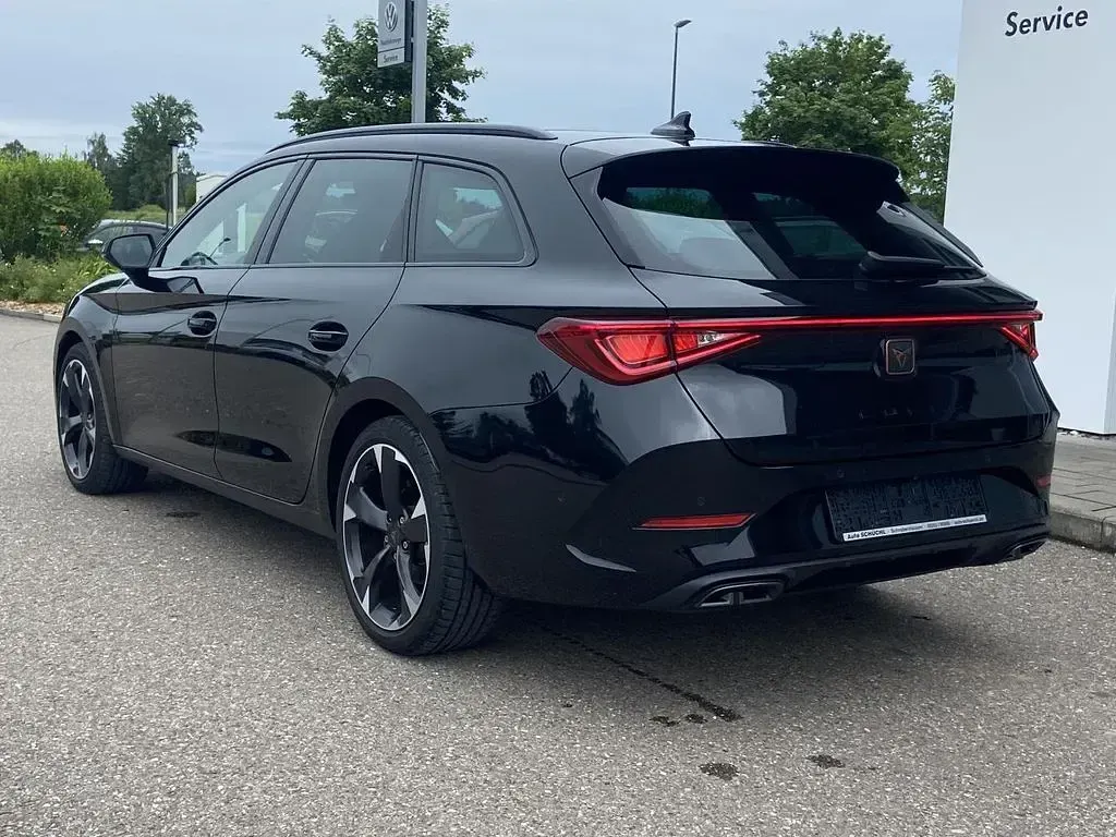 Gebraucht Cupra Leon 150 PS (110 kW) 2023 Schwarz Limousine