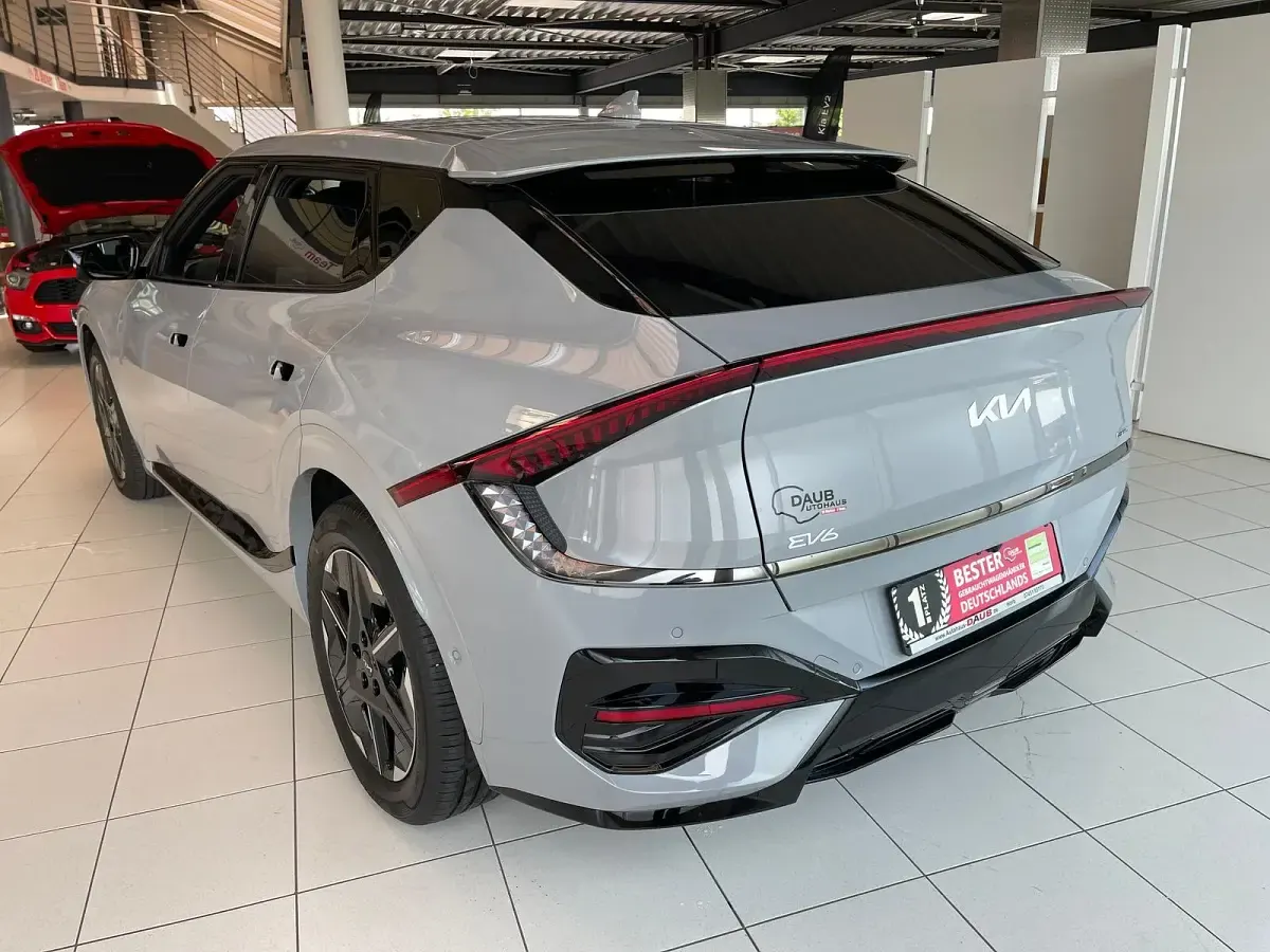 Neu Kia EV6 239 kW (325 PS) 2026 (c7s) wolf gray m SUV