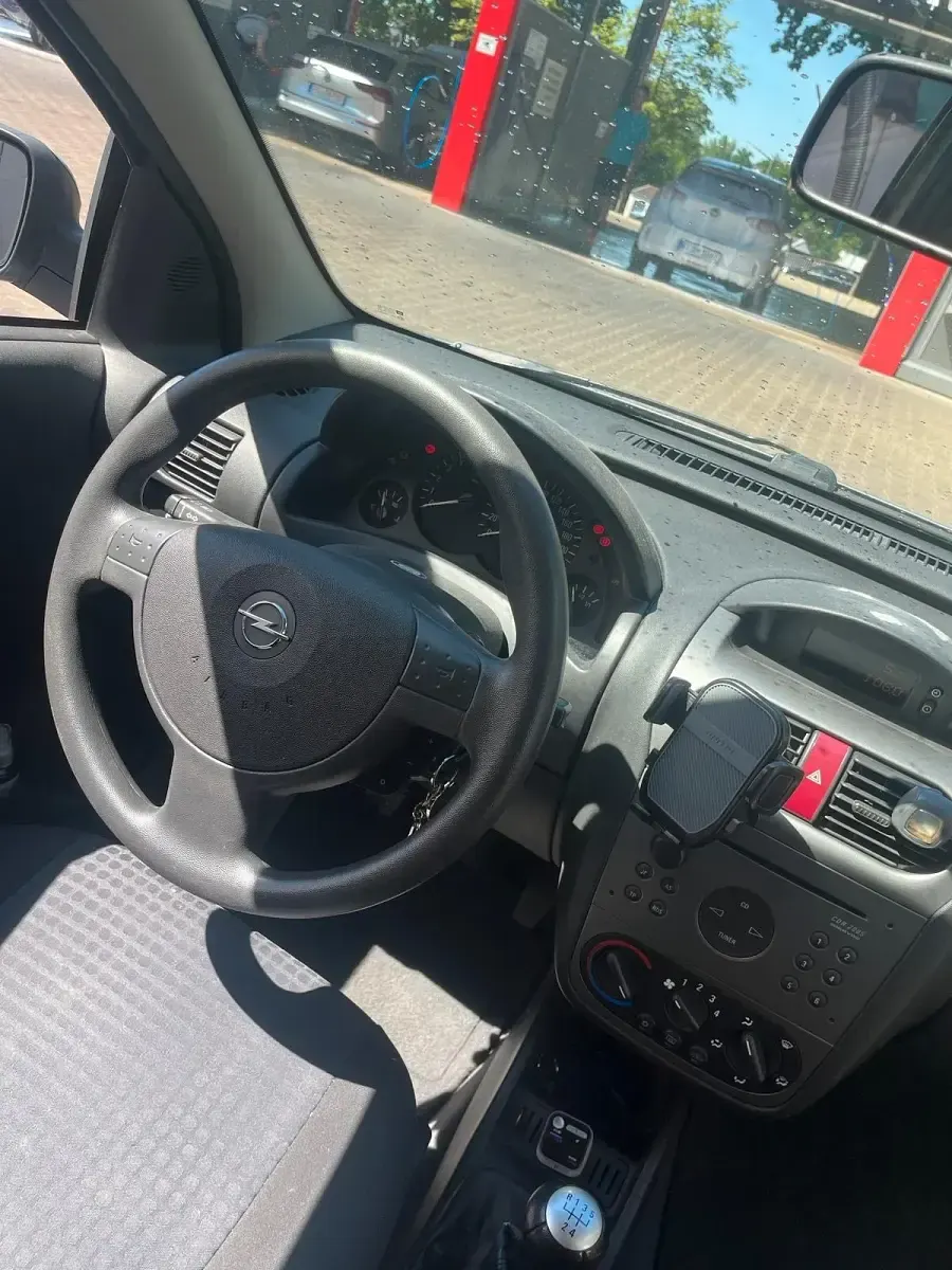 Gebraucht Opel Corsa 80 PS (58 kW) 2003 Silber Kleinwagen