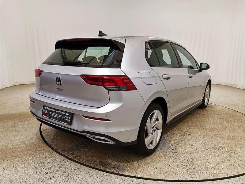 Gebraucht VW Golf VII GTE 204 PS (150 kW) 2021 Reflexsilber metallic Kleinwagen