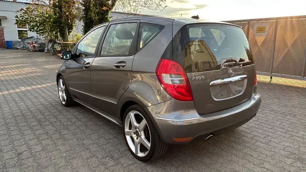 Gebraucht Mercedes A150 Avantgarde 95 PS (69 kW) 2008 Grau Limousine