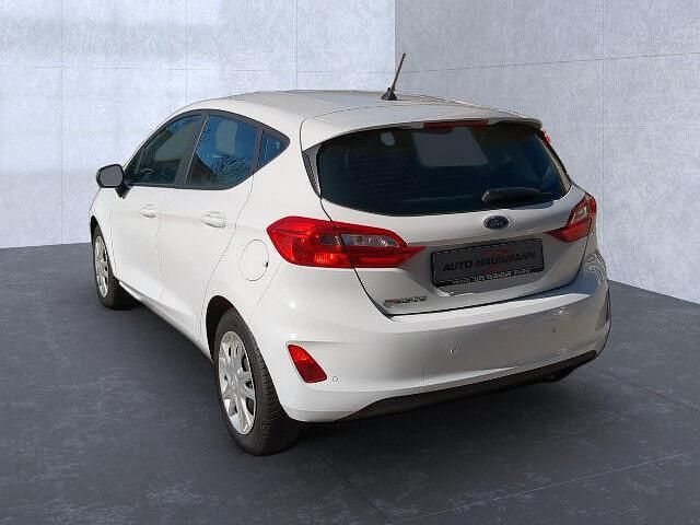 Gebraucht Ford Fiesta Cool & Connect 86 PS (63 kW) 2018 Frostweiß Kleinwagen