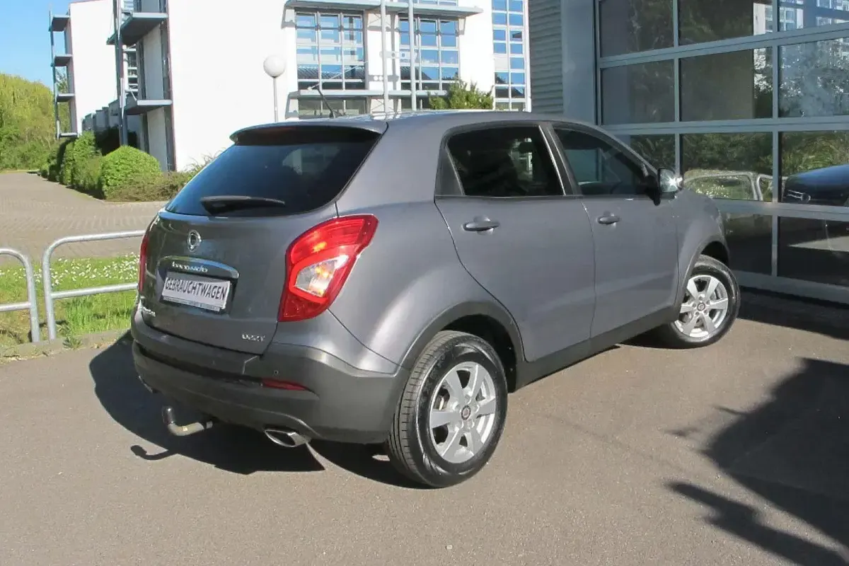 Gebraucht SsangYong Korando 178 PS (130 kW) 2019 Grau SUV