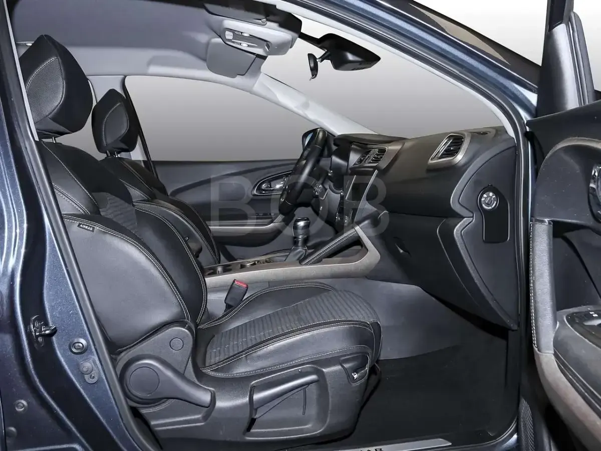 Gebraucht Renault Kadjar XMOD 131 PS (96 kW) 2016 Titaniumgrau (grau) SUV