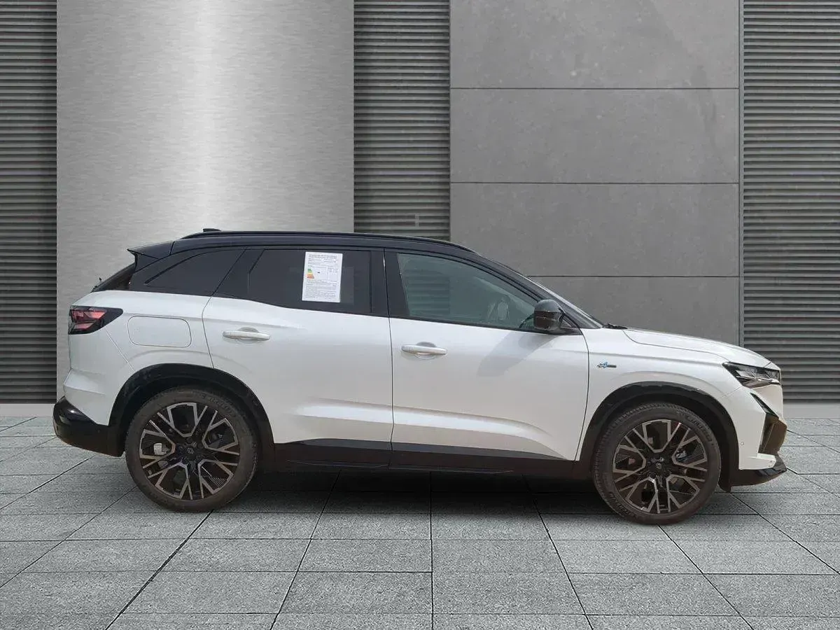 Gebraucht Renault Austral Esprit Alpine 200 PS (147 kW) 2025 Perlmuttweiß + blackpearlsch SUV