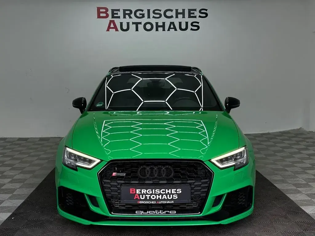 Gebraucht Audi RS3 Sport 400 PS (294 kW) 2019 Grün Limousine