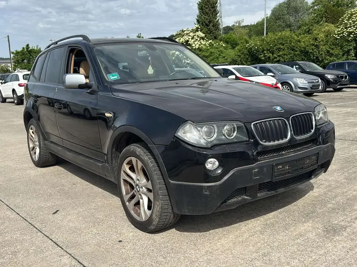 Gebraucht BMW X3 177 PS (130 kW) 2008 Black sapphire metallic SUV