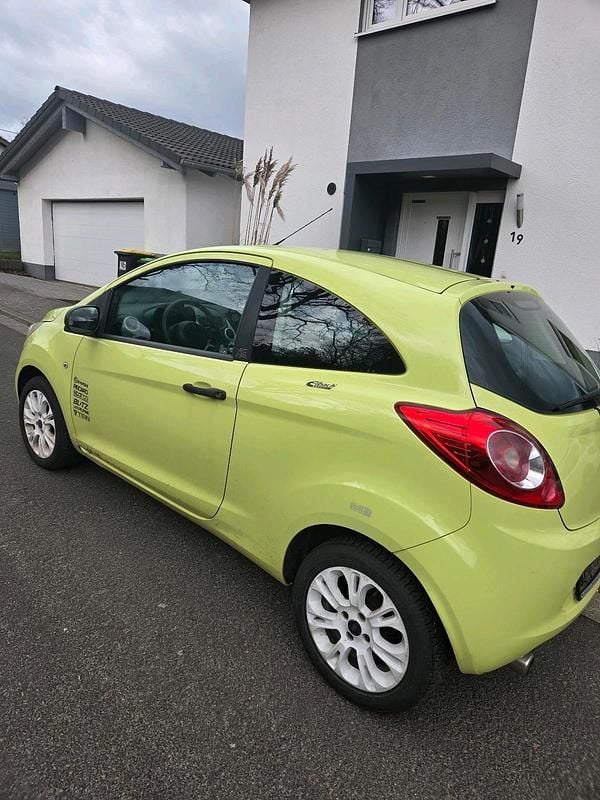 Gebraucht Ford Ka 69 PS (50 kW) 2009 Gelb Kleinwagen