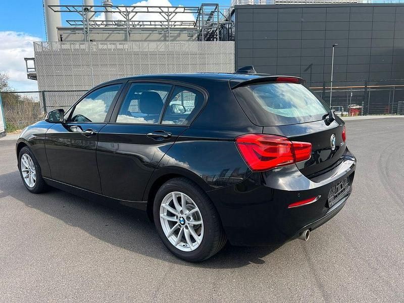 Gebraucht BMW 116 Advantage 116 PS (85 kW) 2016 Schwarz Kleinwagen