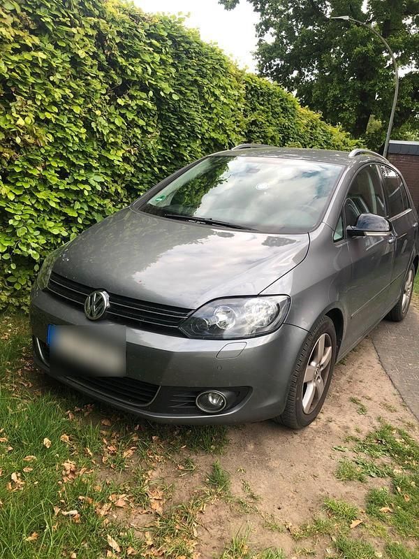 Grau Gebraucht 2011 VW Golf Plus Cross Van / Kleinbus | 7.654 € (Fairer Preis) - Bild 1/4