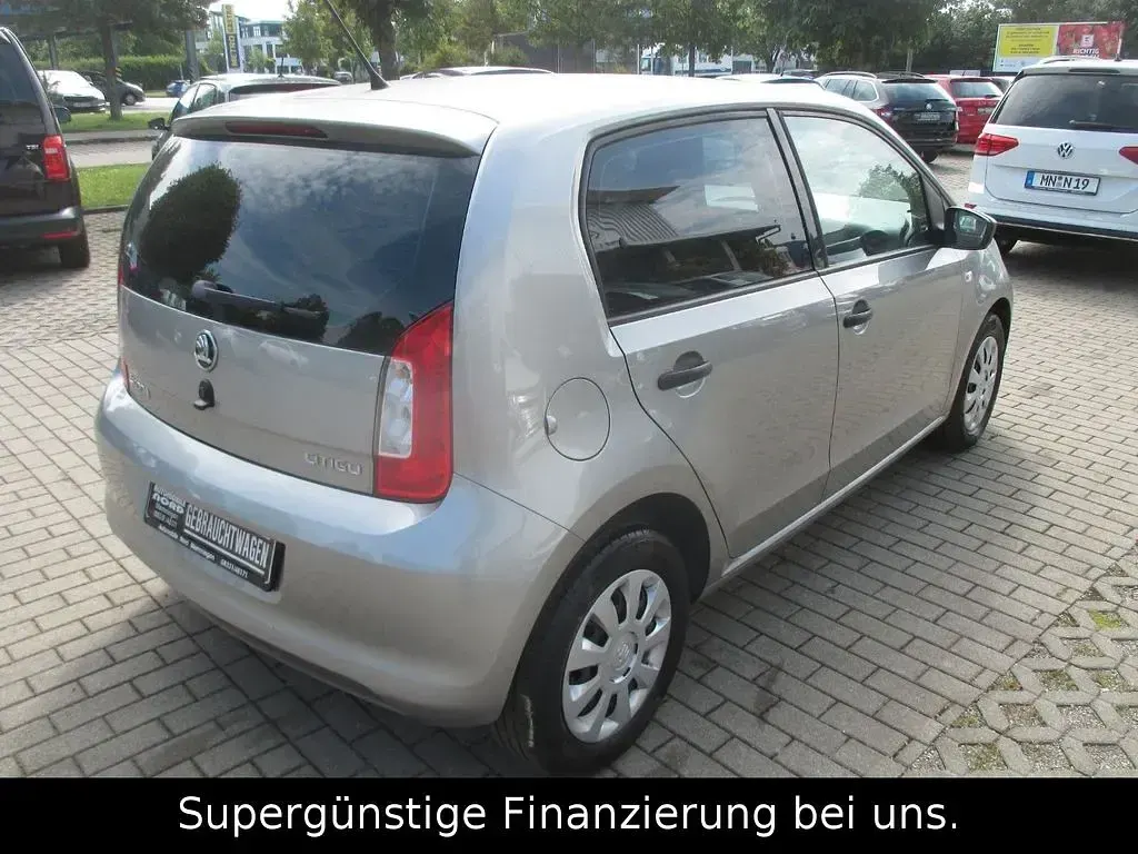 Gebraucht Skoda Citigo Active 60 PS (44 kW) 2019 Silber Kleinwagen