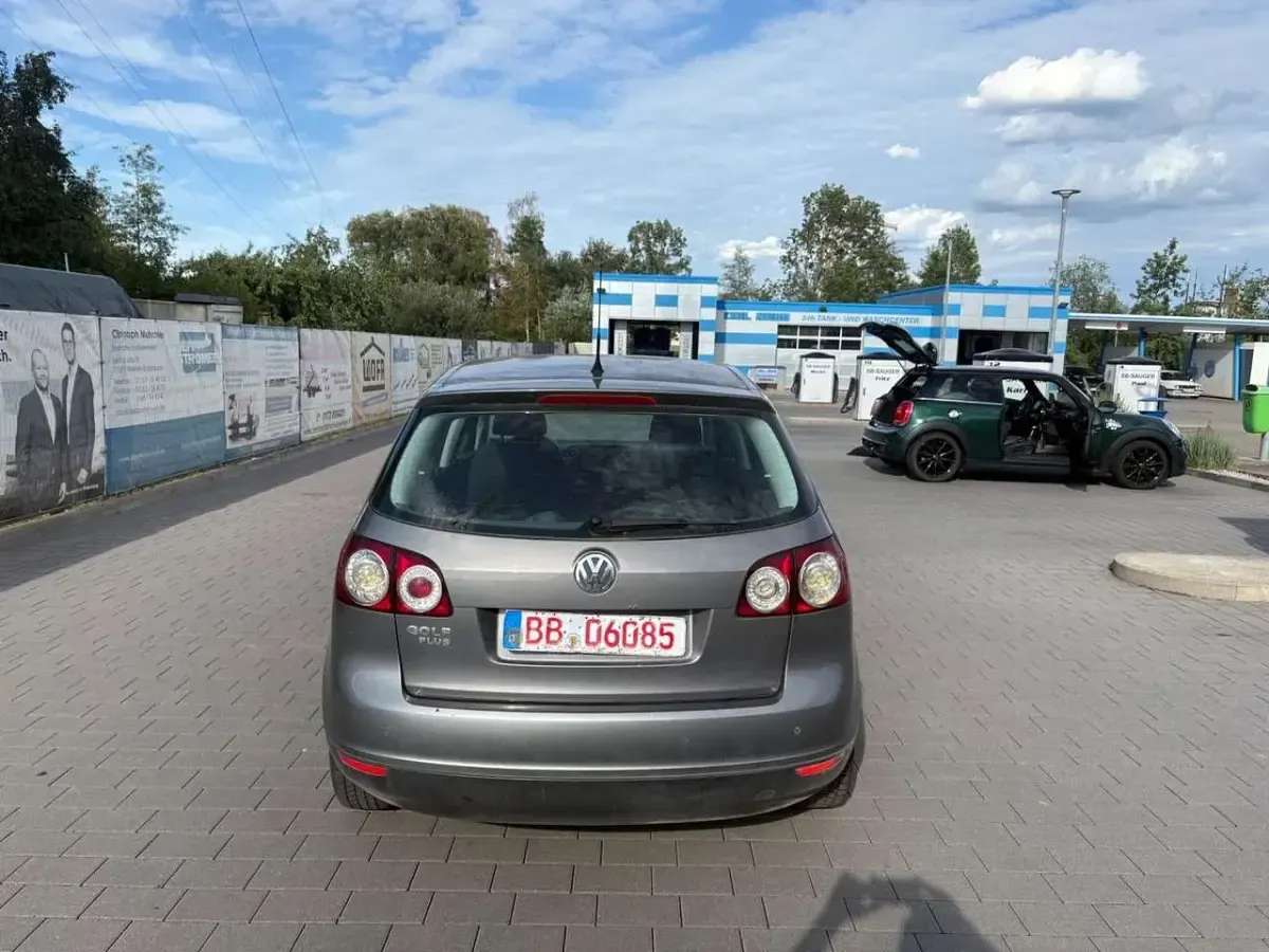 Gebraucht VW Golf IV Goal 80 PS (58 kW) 2006 United grey metallic Limousine