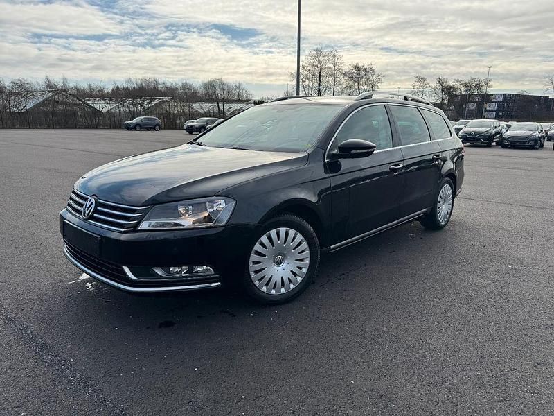 Gebraucht VW Passat Highline 140 PS (102 kW) 2014 Schwarz Limousine