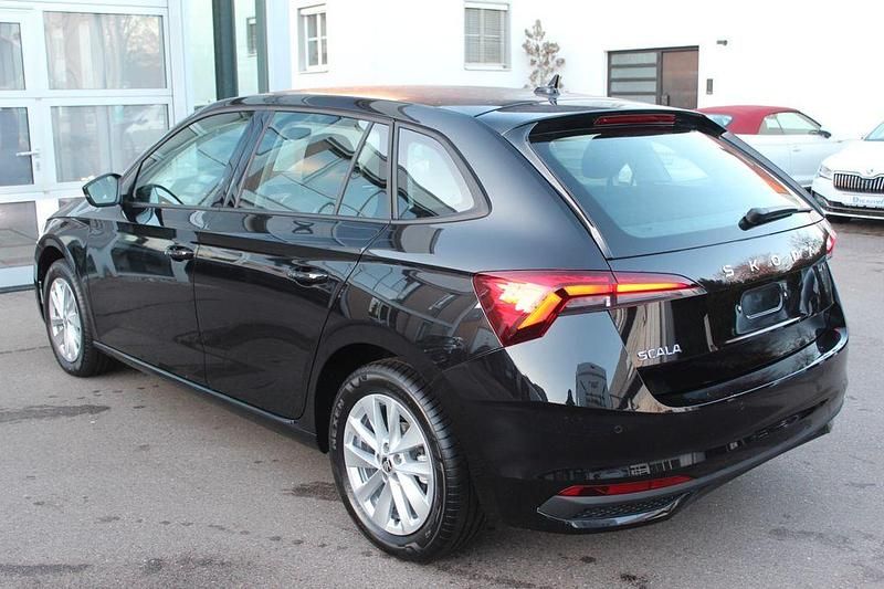 Gebraucht Skoda Scala Selection 150 PS (110 kW) 2024 Schwarz Kleinwagen