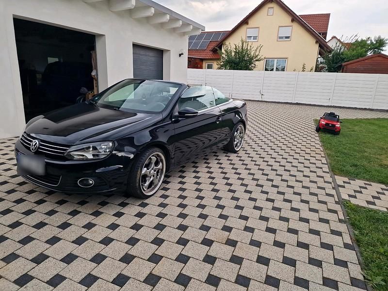 Gebraucht VW Eos Exclusive 140 PS (102 kW) 2011 Schwarz Cabrio