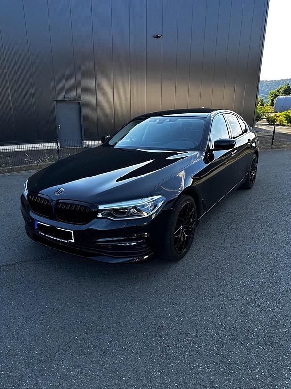 Schwarz Gebraucht 2019 BMW 540 Limousine | 29.999 € (Guter Preis) - Bild 1/4