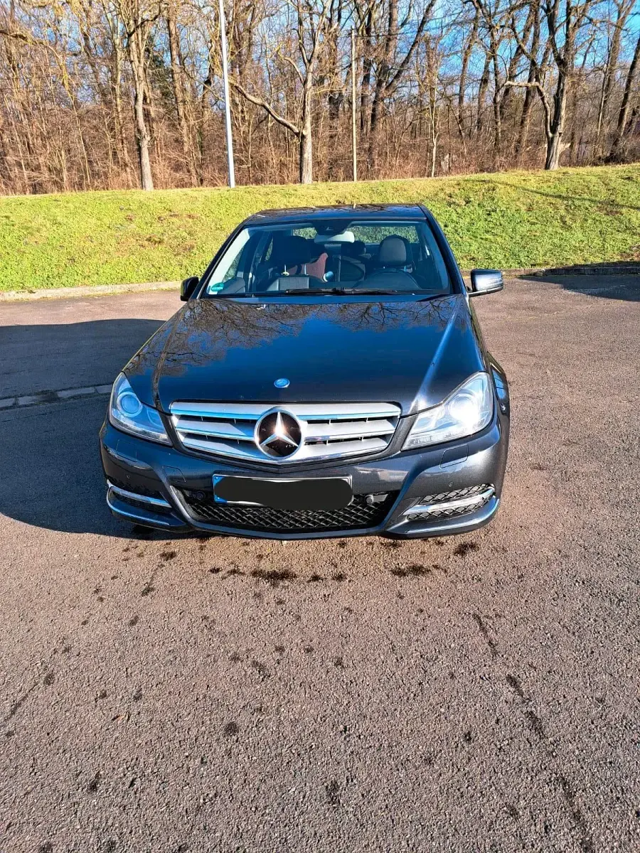 Gebraucht Mercedes C250 204 PS (150 kW) 2012 Grau Limousine