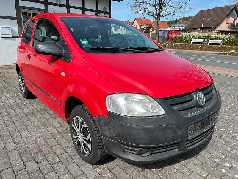 Gebraucht VW Fox 54 PS (39 kW) 2006 Rot Kleinwagen