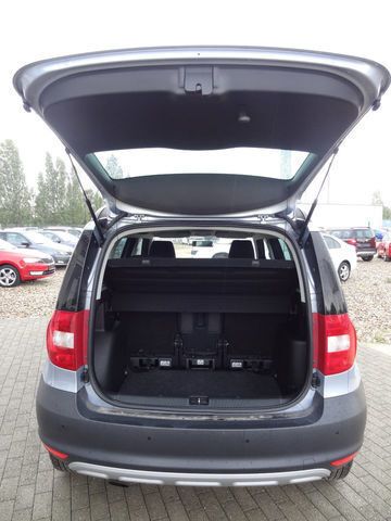 Gebraucht Skoda Yeti Active 105 PS (77 kW) 2012 Blau metallic SUV