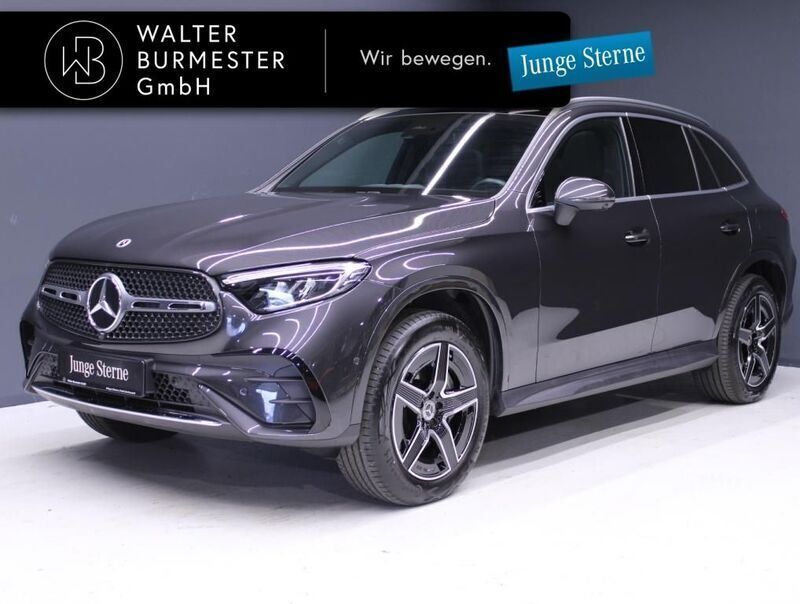 Grau Gebraucht 2024 Mercedes GLC300e AMG SUV | 66.490 € (Fairer Preis) - Bild 1/2