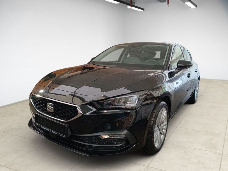 Schwarz Gebraucht 2024 Seat Leon Style Kleinwagen | 26.460 € (Etwas zu teuer) - Bild 1/3