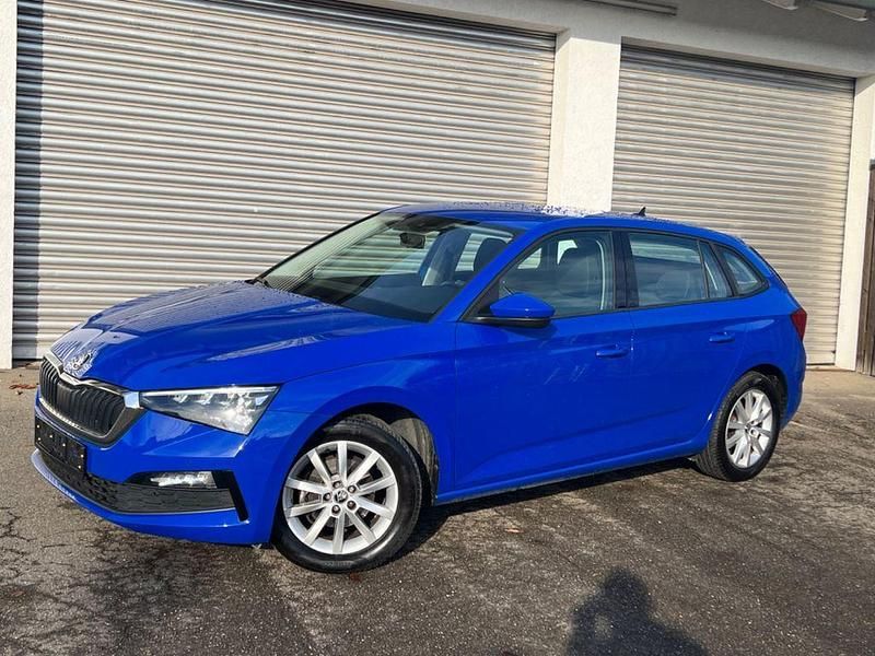 Blau Gebraucht 2020 Skoda Scala Kleinwagen | 12.900 € (Guter Preis) - Bild 1/4
