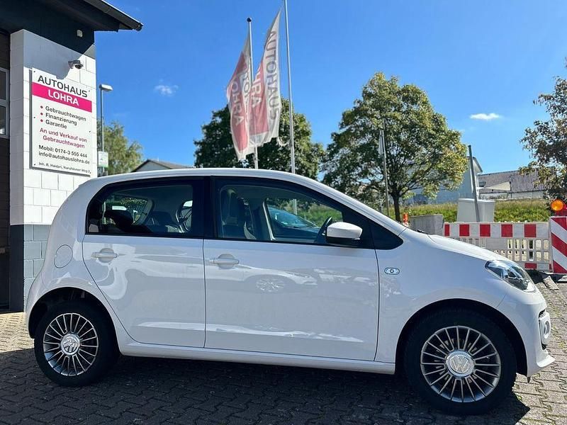 Weiß Gebraucht 2014 VW up! high up! Kleinwagen | 7.500 € (Etwas zu teuer) - Bild 1/4