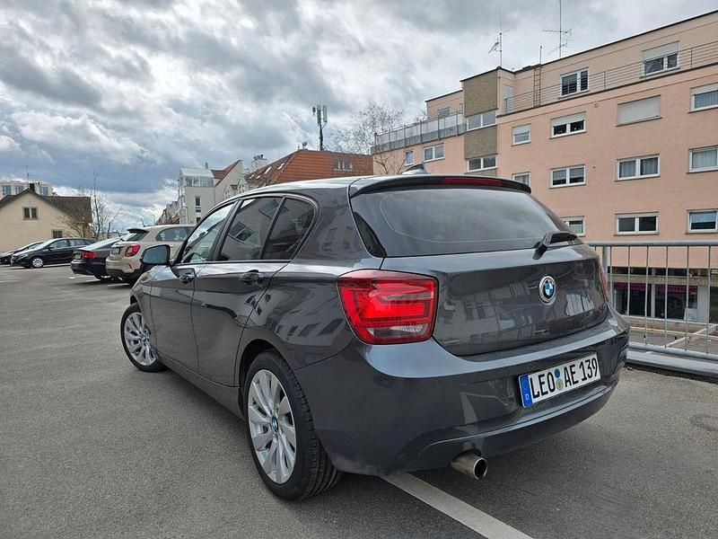 Gebraucht BMW 116 136 PS (100 kW) 2011 Grau Kleinwagen