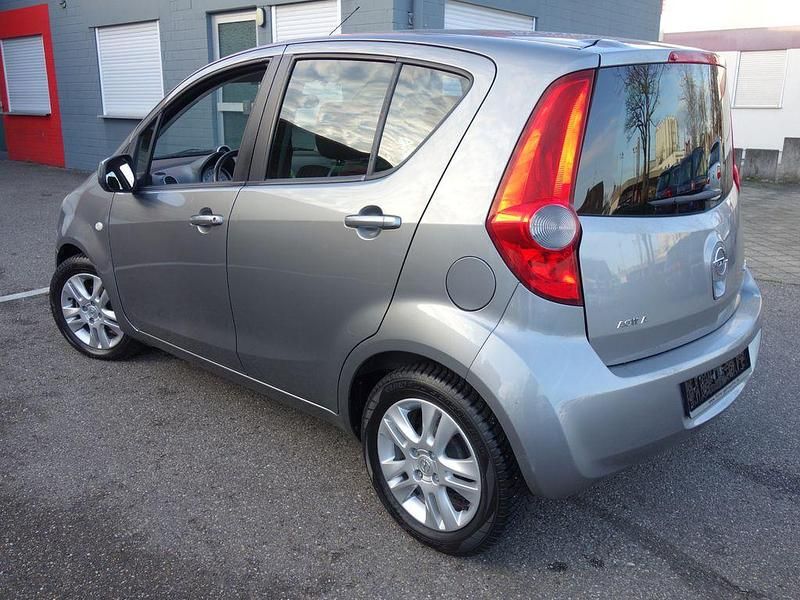 Gebraucht Opel Agila Edition 94 PS (69 kW) 2011 Grau Van / Kleinbus