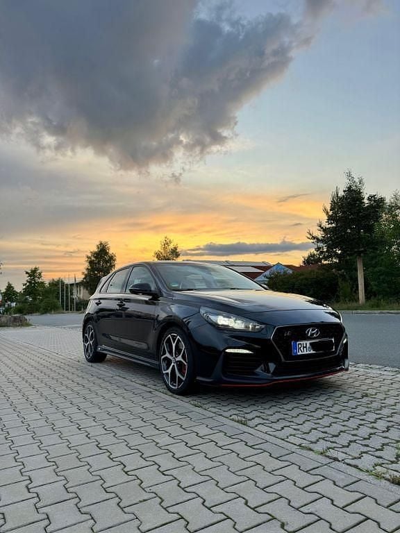 Schwarz Gebraucht 2019 Hyundai i30 Limousine | 21.299 € (Guter Preis) - Bild 1/4