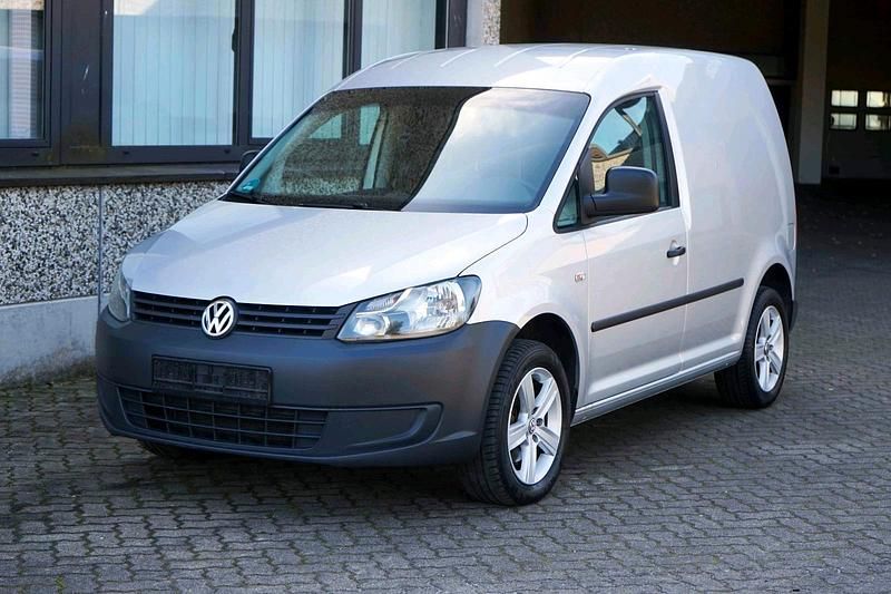 Usata VW Caddy 102 CV (75 kW) 2012 Argento Monovolume