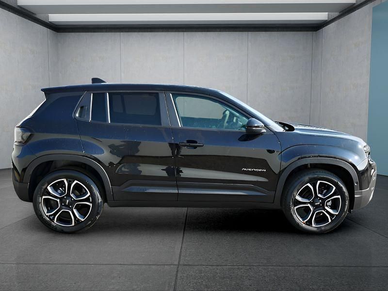 Neu Jeep Avenger 110 PS (80 kW) 2025 Schwarz SUV