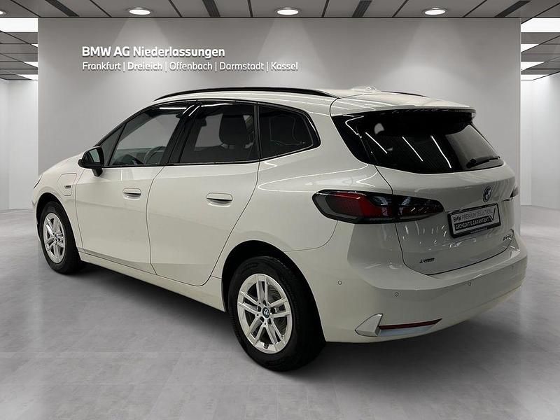 Gebraucht BMW 225 Active Tourer Sport Line 136 PS (100 kW) 2022 Weiß Van / Kleinbus