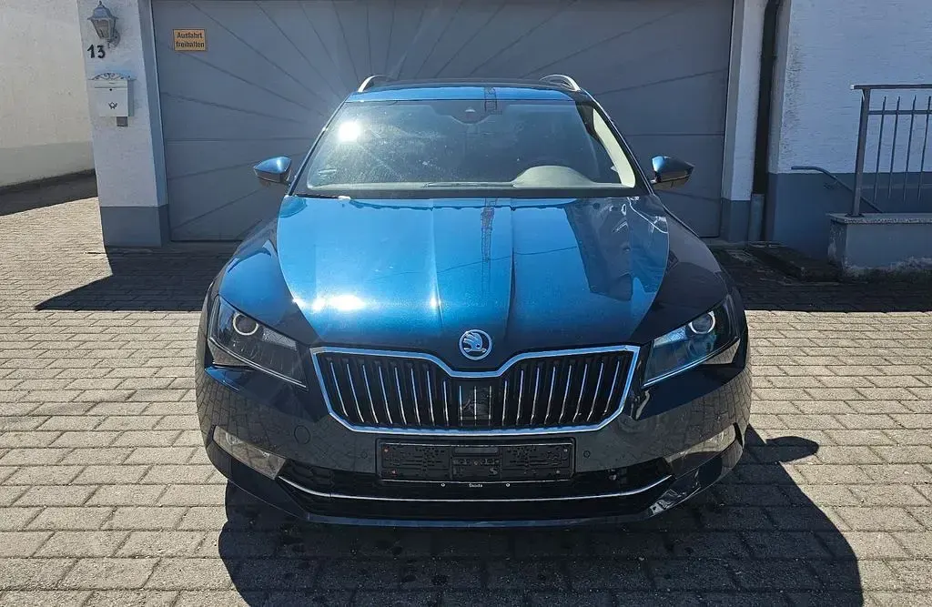 Gebraucht Skoda Superb Style 280 PS (205 kW) 2016 Blau Kombi