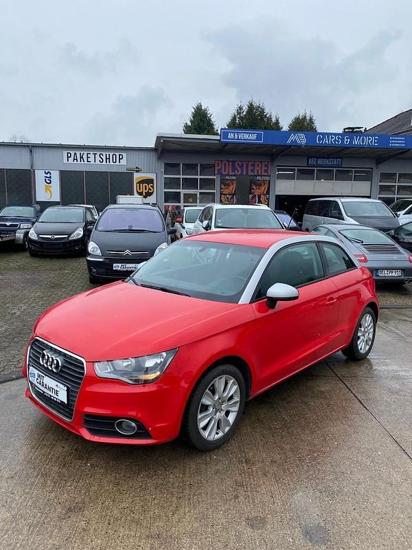 Gebraucht Audi A1 85 PS (62 kW) 2011 Rot Kleinwagen