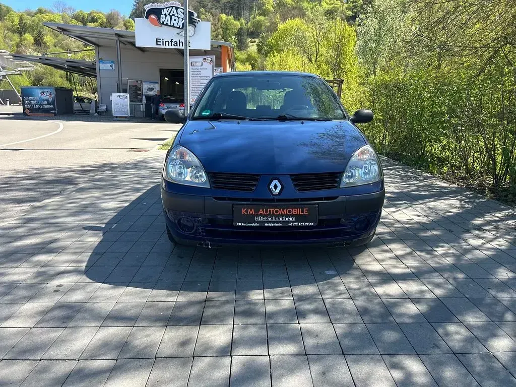 Gebraucht Renault Clio II 58 PS (42 kW) 2004 Other Limousine
