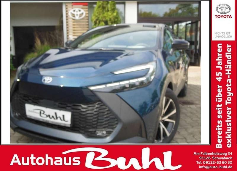 Neu Toyota C-HR 140 PS (102 kW) 2025 Grün SUV
