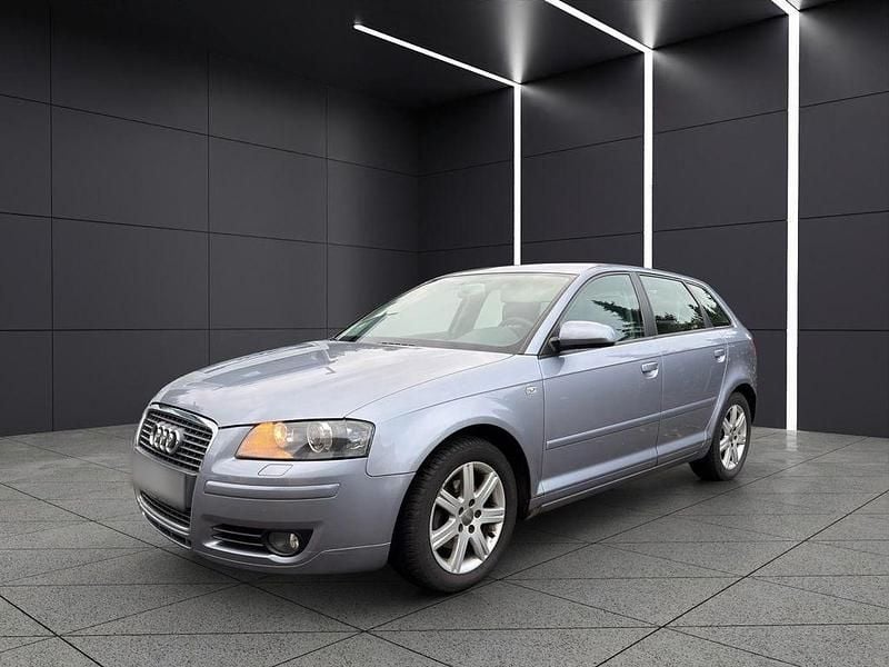 Silber Gebraucht 2006 Audi A3 Attraction Limousine | 5.980 € (Fairer Preis) - Bild 1/4