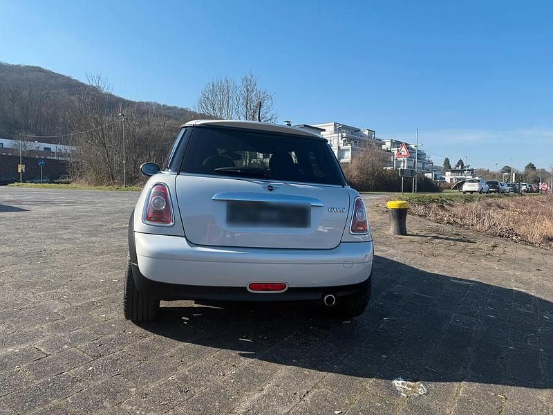 Gebraucht Mini Cooper 122 PS (89 kW) 2010 Kleinwagen