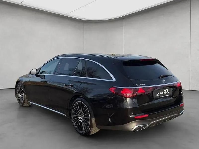 Gebraucht Mercedes E200 AMG 204 PS (150 kW) 2026 Schwarz Kombi