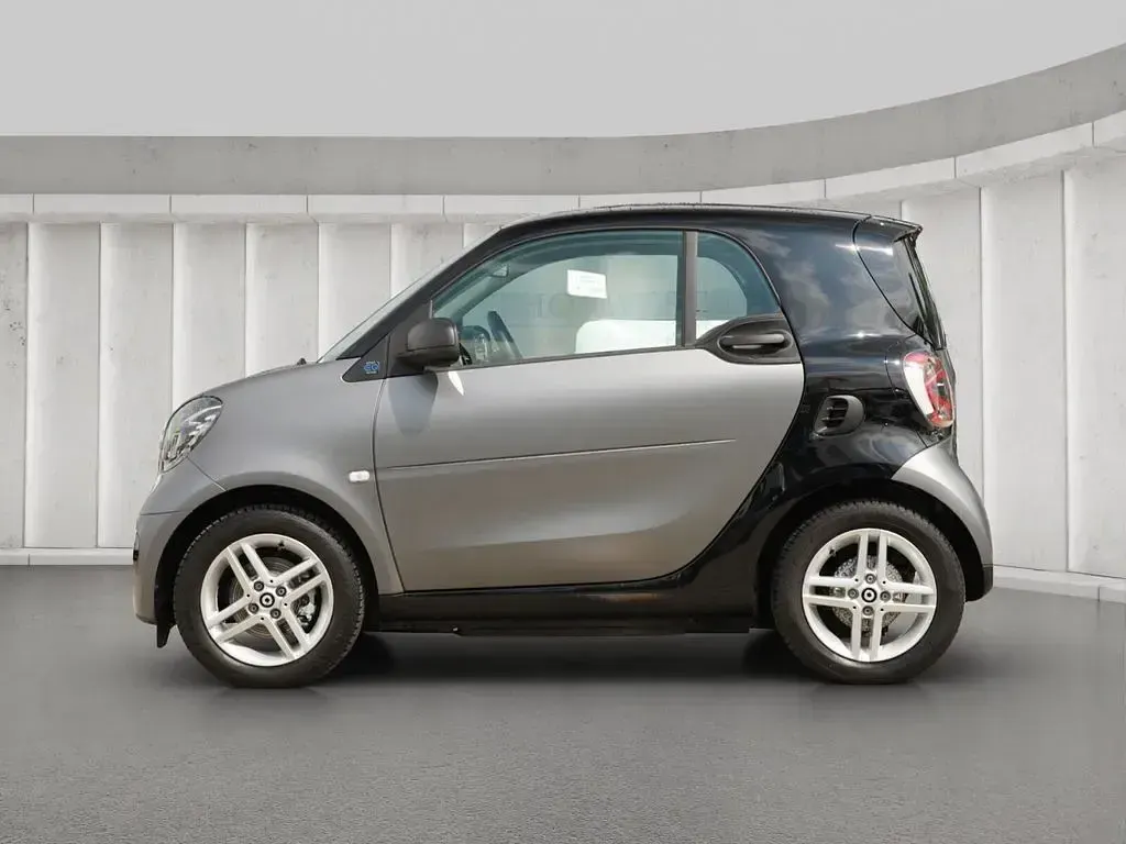 Gebraucht Smart ForTwo Electric Drive 60 kW (82 PS) 2024 Grau