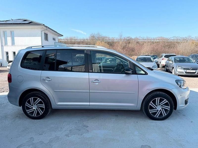 Gebraucht VW Touran 150 PS (110 kW) 2011 Silber Van / Kleinbus