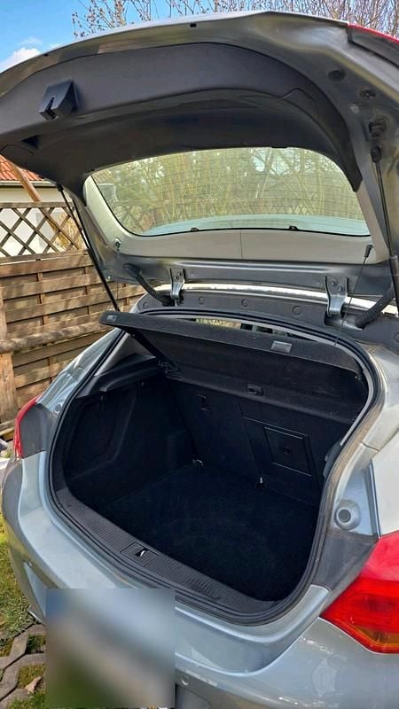 Gebraucht Opel Astra 88 PS (64 kW) 2011 Blau Kleinwagen