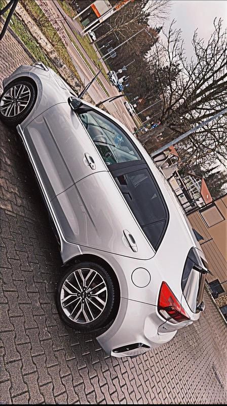 Grau Gebraucht 2020 Kia Rio 2 Kleinwagen | 18.950 € (Teuer) - Bild 1/4